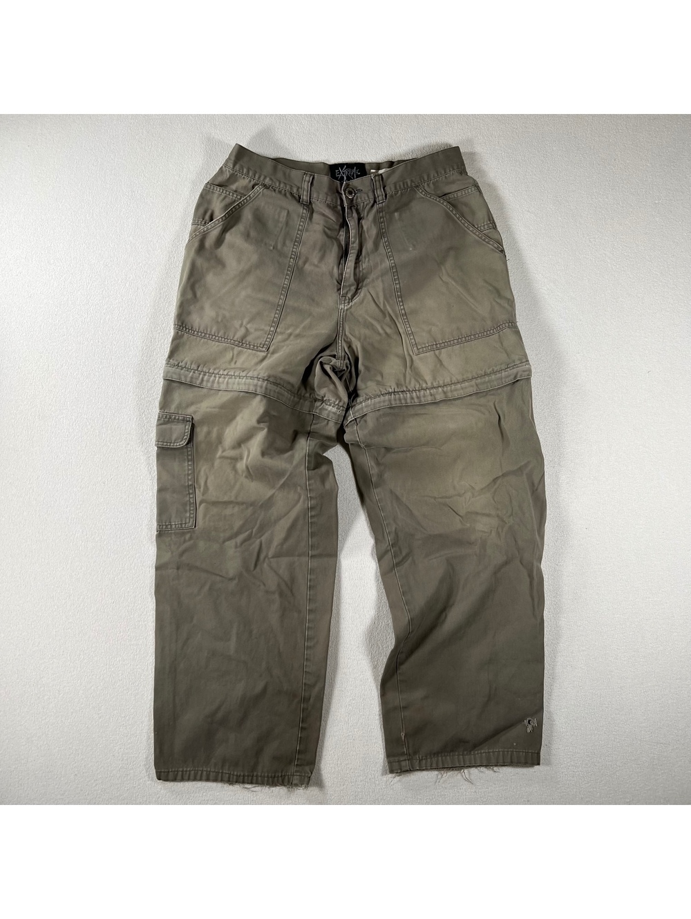Y2K Extreme Elements zip off green cargo pants/shorts Sz34
